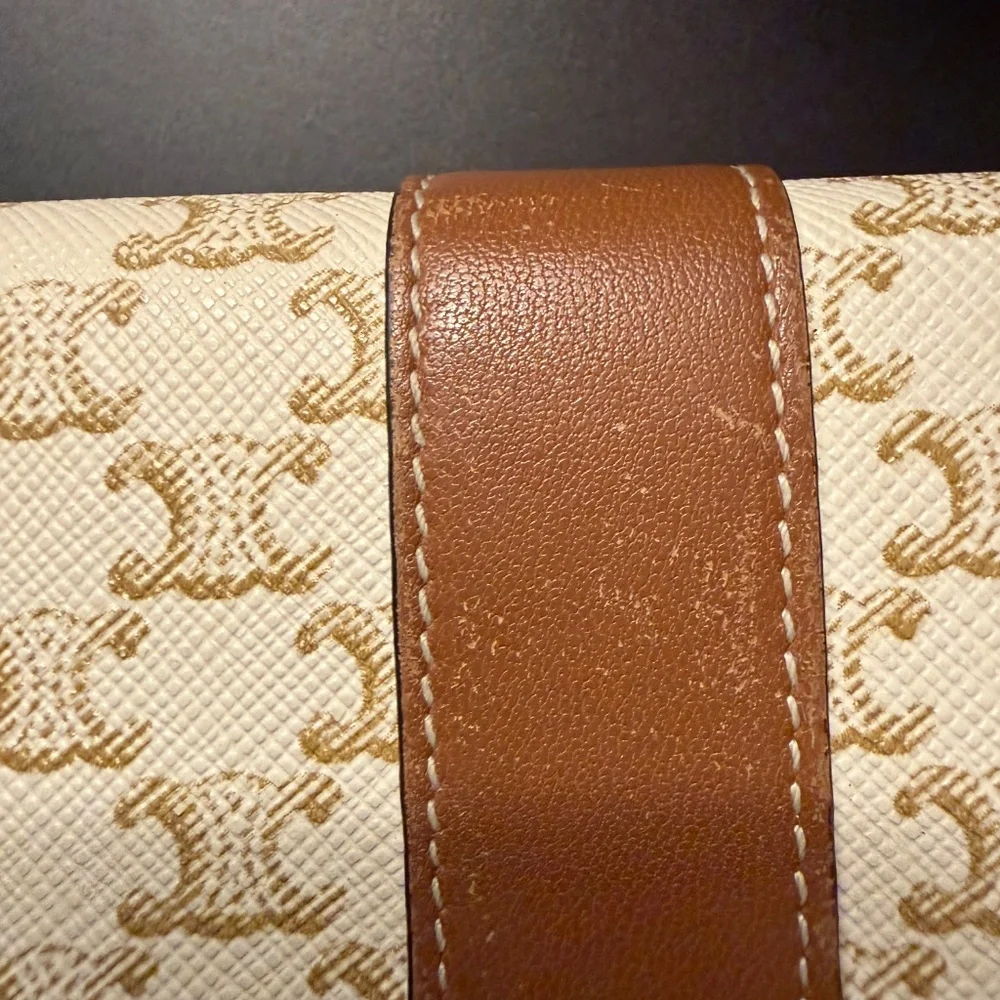 Celine Triomphe Compact Wallet - Picture 7 of 12